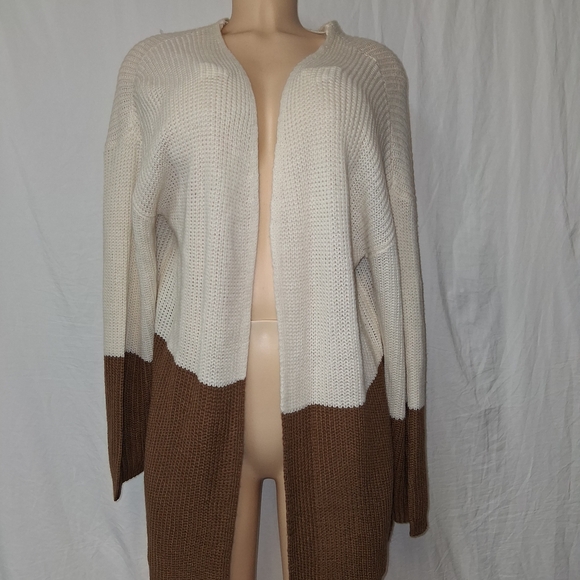 Mine New  Cream and Brown Colorblock Cardigan Size L - Picture 2 of 16